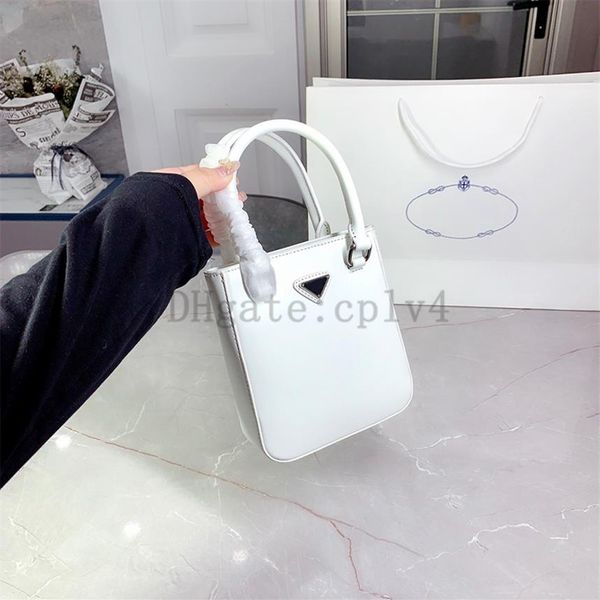 2021 luxury womens handbags totes classic genuine leather shoulder bags for women fashion design ladys handle tot258l
2021 luxury womens handbags totes classic genuine leather shoulder bags for women fashion design ladys handle tot258l