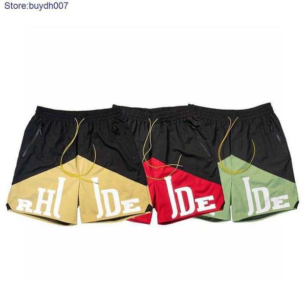 2023 new men's shorts fashion designer rhude couple american casual summer loose double-layer beach sweatpants with contrast stitching, White;black
2023 new men's shorts fashion designer rhude couple american casual summer loose double-layer beach sweatpants with contrast stitching, White;black