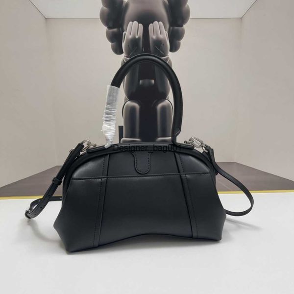editor leather shoulder bags luxury totes purse designer handbag retro style handle metal sheets chain cross body balenciagas west balencaig
editor leather shoulder bags luxury totes purse designer handbag retro style handle metal sheets chain cross body balenciagas west balencaig