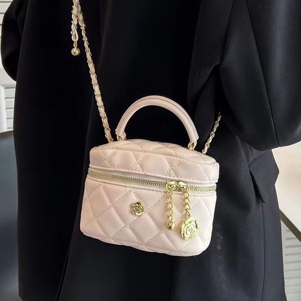 designer women's bag camellia ringer chain box new small fragrance mini one shoulder crossbody bag
designer women's bag camellia ringer chain box new small fragrance mini one shoulder crossbody bag