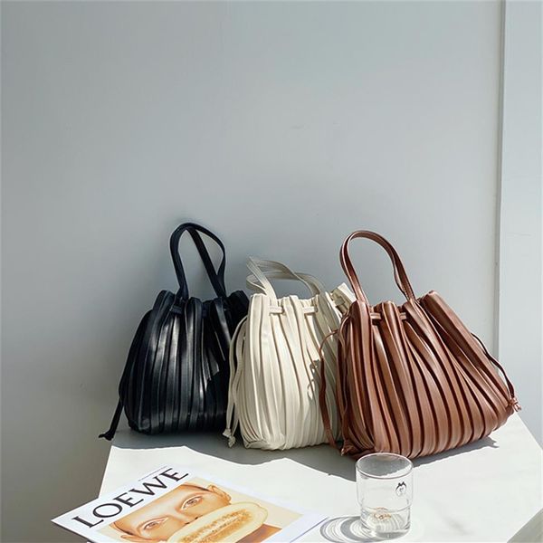 hbp 21 new style one-shoulder diagonal bag fashion creative stripe women's diagonal bags pu fold handbag ph-wf2101277251z
hbp 21 new style one-shoulder diagonal bag fashion creative stripe women's diagonal bags pu fold handbag ph-wf2101277251z