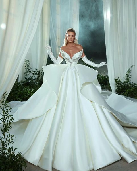elegant ball gown wedding dresses appliques v neck sleeveless sequins beads diamonds ruffles celebrity floor length luxury formal dresses br, White
elegant ball gown wedding dresses appliques v neck sleeveless sequins beads diamonds ruffles celebrity floor length luxury formal dresses br, White