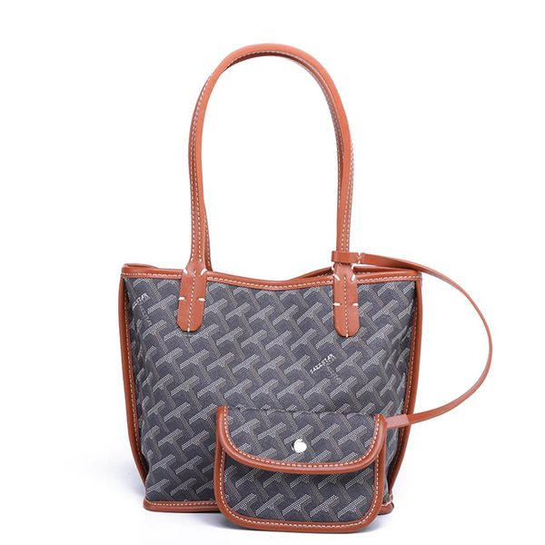 mini double-sided shopping bag goy europe and the united states leather available221s
mini double-sided shopping bag goy europe and the united states leather available221s