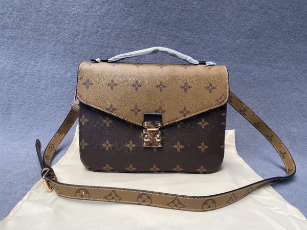 2023 women luxurys designers bags handbag women handbags lady messenger fashion shoulder bag luxury crossbody louise purse vuitton crossbody
2023 women luxurys designers bags handbag women handbags lady messenger fashion shoulder bag luxury crossbody louise purse vuitton crossbody