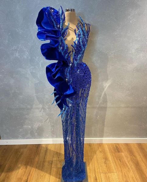 dark blue evening dresses sleeveless v neck lace hollow appliques sequins beaded sparkly floor length velvet folds plus size party prom gown, Black;red
dark blue evening dresses sleeveless v neck lace hollow appliques sequins beaded sparkly floor length velvet folds plus size party prom gown, Black;red