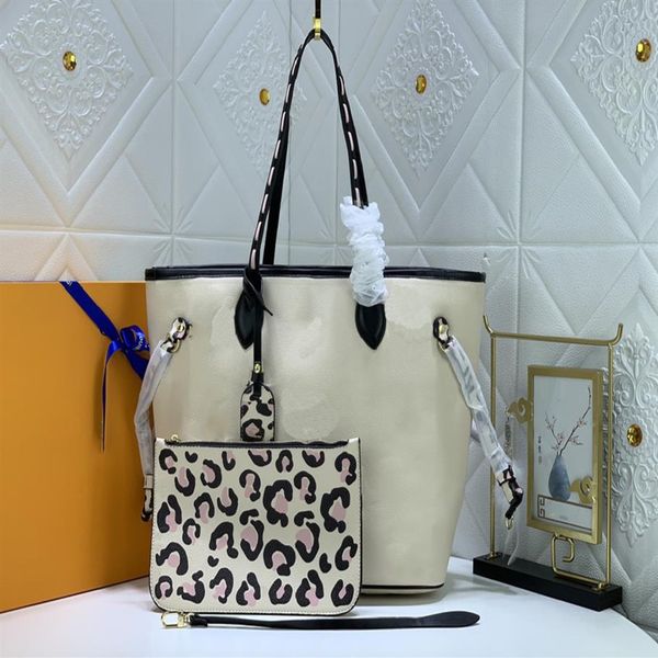 luxury designer handbags wild at heart woman shopping bag leather purse tote fashion shoulder lining serial number da303r
luxury designer handbags wild at heart woman shopping bag leather purse tote fashion shoulder lining serial number da303r