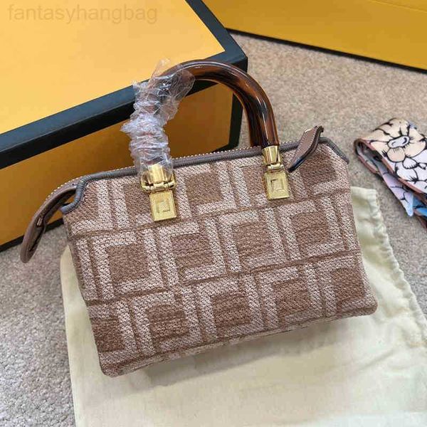 bags designer ff handbag baguette chain fendace shoulder retro crossbody women clutch purse leather tote mon jacquard bag
bags designer ff handbag baguette chain fendace shoulder retro crossbody women clutch purse leather tote mon jacquard bag