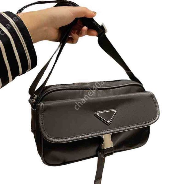 shoulder bag women designer handbags messenger bags men black speedy bags triangle fashion crossbody bag purses 040666
shoulder bag women designer handbags messenger bags men black speedy bags triangle fashion crossbody bag purses 040666