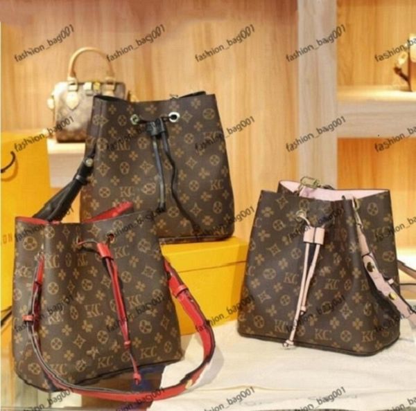 2022 new classic canvas ladies handbag shopping bag ladies handbag leather check design crossbody shoulder bag internal zipper handbag
2022 new classic canvas ladies handbag shopping bag ladies handbag leather check design crossbody shoulder bag internal zipper handbag