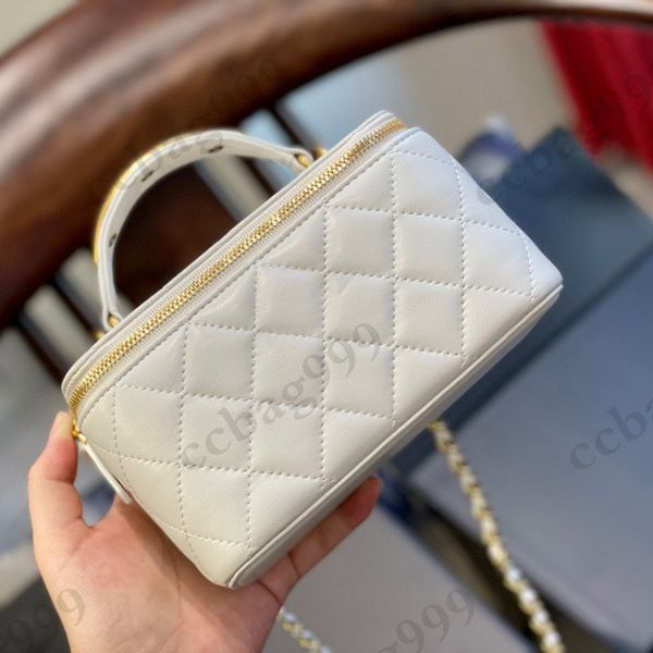 classic vanity case lambskin metal handle cosmetic bags women quilted metal zipper leather chain crossbody card holder designer handbags min
classic vanity case lambskin metal handle cosmetic bags women quilted metal zipper leather chain crossbody card holder designer handbags min