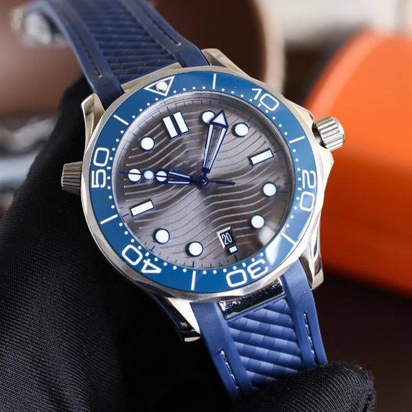 multicolor mechanical men's watches 42mm full-automatic stainless steel rubber watch chain u1 calendar luminous waterproof sapphire wat, Slivery;brown
multicolor mechanical men's watches 42mm full-automatic stainless steel rubber watch chain u1 calendar luminous waterproof sapphire wat, Slivery;brown