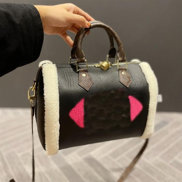winter black and white pillow crossbody bags for women luxury brand furry bucket pillow totes shoulder handbags bag lady purses de2985
winter black and white pillow crossbody bags for women luxury brand furry bucket pillow totes shoulder handbags bag lady purses de2985