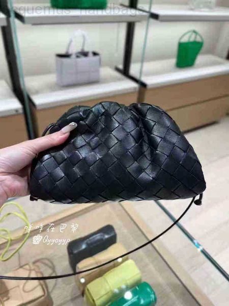 venetas designer bag bottegas handbag luxury women fashion shoulder crossbody bags versatile purses totes saddle venetta wallet kuce
venetas designer bag bottegas handbag luxury women fashion shoulder crossbody bags versatile purses totes saddle venetta wallet kuce