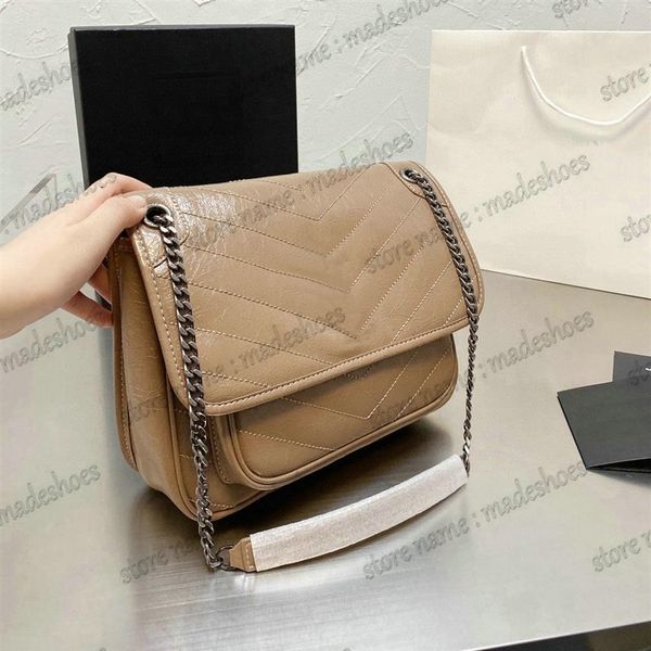 medium niki chain satchel black shoulder bag crinkled calfskin matelasse monograms womens luxurys business flap designer cross bod247j
medium niki chain satchel black shoulder bag crinkled calfskin matelasse monograms womens luxurys business flap designer cross bod247j