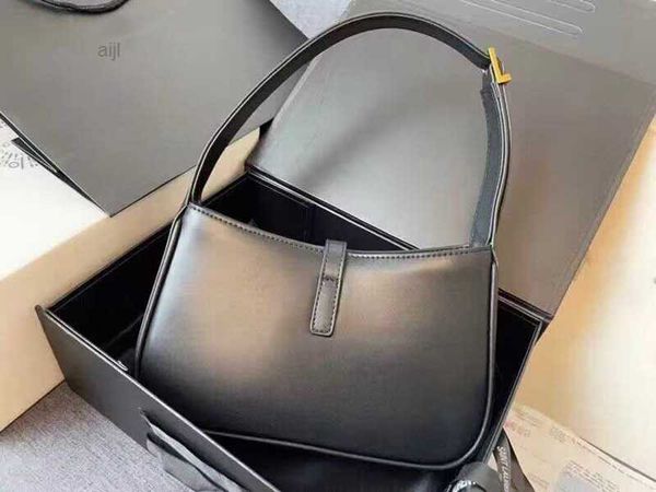 2022 designer bags brand fashion belts messenger shoulder classic quality wallet back design for double underarm leather
2022 designer bags brand fashion belts messenger shoulder classic quality wallet back design for double underarm leather