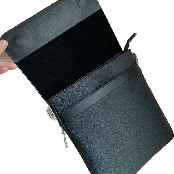2011 luxurys designer italian mens shoulder bags genuine leather briefcases men handbag c04286b
2011 luxurys designer italian mens shoulder bags genuine leather briefcases men handbag c04286b