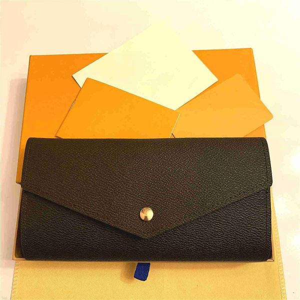 single zipper wallet the most stylish way to carry around money cards and coins man leather purse card holder long business women wallets to, Red;black
single zipper wallet the most stylish way to carry around money cards and coins man leather purse card holder long business women wallets to, Red;black