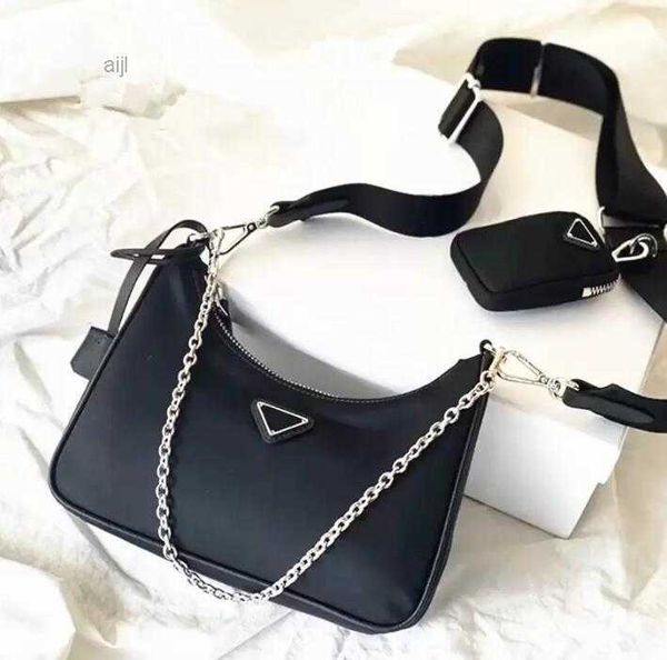 fashion bag nylon tote travel luxurys wallets designers classic re-edition s lady womens crossbody hobo shoulder purses handbags
fashion bag nylon tote travel luxurys wallets designers classic re-edition s lady womens crossbody hobo shoulder purses handbags