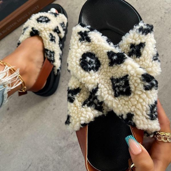 2021 fashion summer new plush print flat cross open toe solid color buckle female sandals plus size, Black
2021 fashion summer new plush print flat cross open toe solid color buckle female sandals plus size, Black