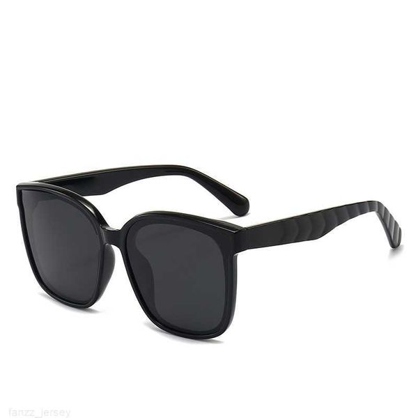 luxury sunglasses uv400 protection sport sunglasses men women summer shade eyewear outdoor cycling sun glass with box and casesfor man woman, White;black
luxury sunglasses uv400 protection sport sunglasses men women summer shade eyewear outdoor cycling sun glass with box and casesfor man woman, White;black