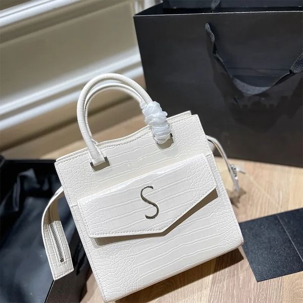 handbag designer single shoulder bag women luxury fashion bags chain leather portable diagonal cross bags woman totes handbags
handbag designer single shoulder bag women luxury fashion bags chain leather portable diagonal cross bags woman totes handbags