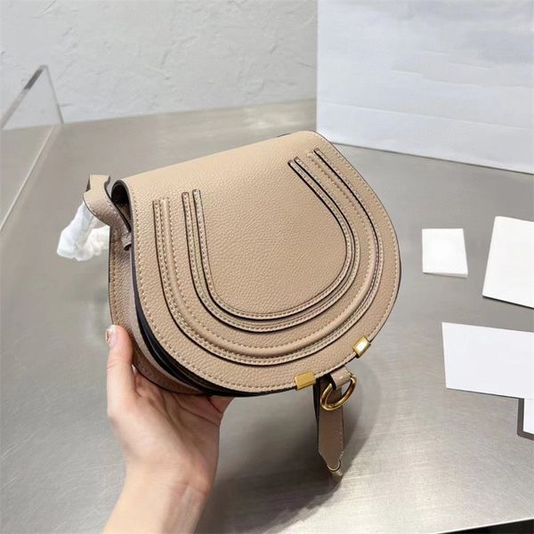 elegant designer tote bag luxury saddle shoulder bags fashion ladies messenger coin purse women tassels leather bolsas single cross body han
elegant designer tote bag luxury saddle shoulder bags fashion ladies messenger coin purse women tassels leather bolsas single cross body han