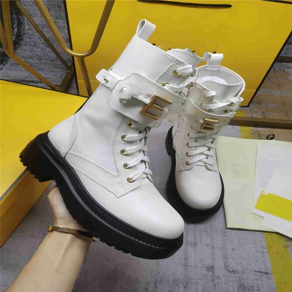 luxury design boots fendyity fashion women retro decoration winter warm snow non slip high heel martin knight tassel casual socks boots 02-0, Black
luxury design boots fendyity fashion women retro decoration winter warm snow non slip high heel martin knight tassel casual socks boots 02-0, Black