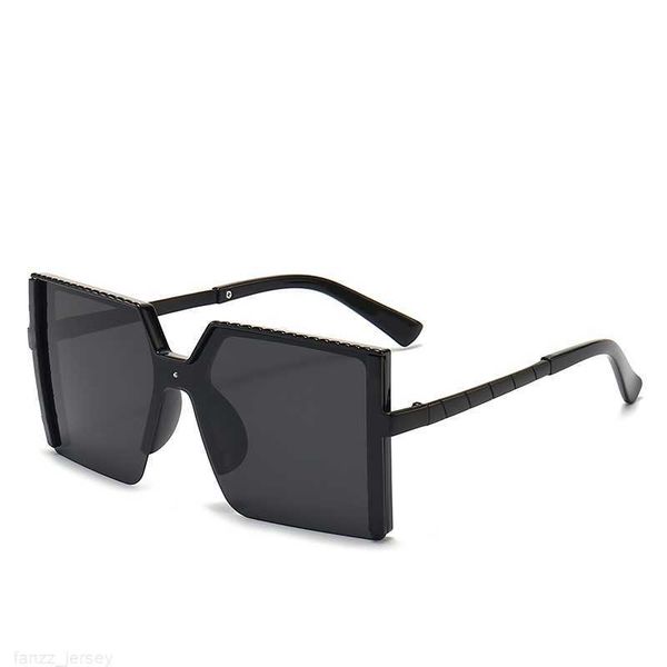 2022 woman sunglass fashion designer sunglasses for women luxurys design sun glasses drive summer polarize sunglasses eyewear with box andfo, White;black
2022 woman sunglass fashion designer sunglasses for women luxurys design sun glasses drive summer polarize sunglasses eyewear with box andfo, White;black