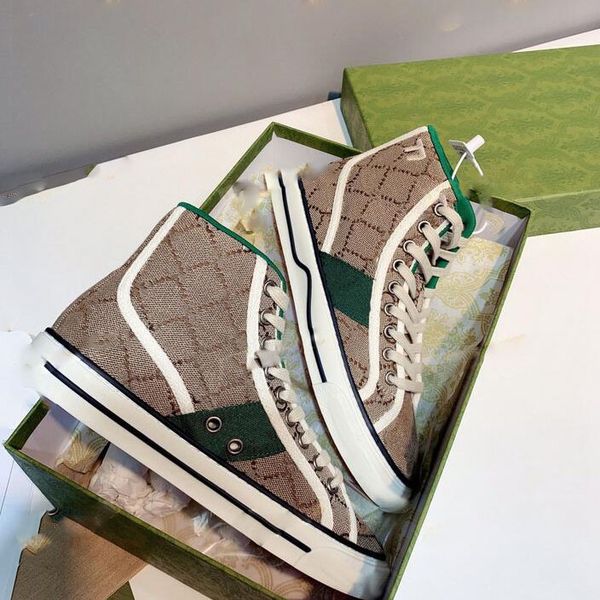 designer's latest canvas shoes forwomen's thick-soled casual sneakers outdoor men's and women's fashion running shoes si, Black
designer's latest canvas shoes forwomen's thick-soled casual sneakers outdoor men's and women's fashion running shoes si, Black
