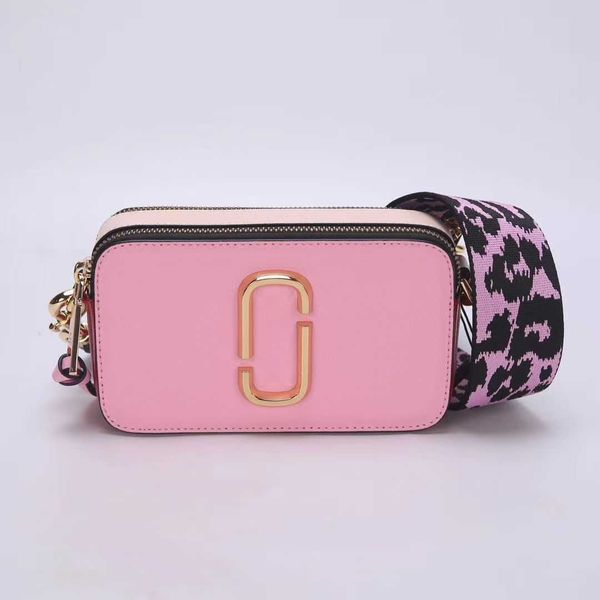 woman's fashion handbag designer marc's jacob bags camera bag women's mj cowhide color contrast wide shoulder belt crossbody
woman's fashion handbag designer marc's jacob bags camera bag women's mj cowhide color contrast wide shoulder belt crossbody