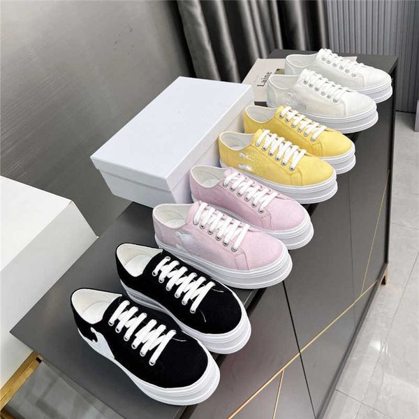 brand c spring and summer new yellow canvas small white women's thick sole low casual lace up board shoes, Black
brand c spring and summer new yellow canvas small white women's thick sole low casual lace up board shoes, Black