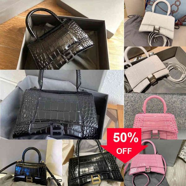 balencige luxury bags for women star same female new versatile crocodile hourglass character leather bag lc7u
balencige luxury bags for women star same female new versatile crocodile hourglass character leather bag lc7u