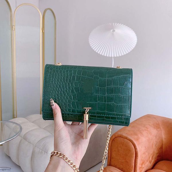 new fashion designer luxury wallet flap small crossbody bag leather one shoulder dinner handbag can be matching
new fashion designer luxury wallet flap small crossbody bag leather one shoulder dinner handbag can be matching