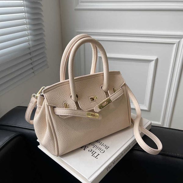 h bag evening luxury h ermese bags fashion handbags birkins high sense hand women autumn and winter 2022 new fashion messenger commuter tote
h bag evening luxury h ermese bags fashion handbags birkins high sense hand women autumn and winter 2022 new fashion messenger commuter tote