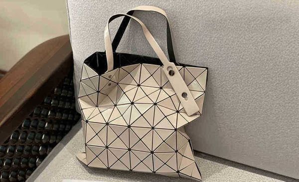 evening bag tote bag women mini shoulder geometry folding handbag bucket luxury ladies messenger crossbody female purses 220412
evening bag tote bag women mini shoulder geometry folding handbag bucket luxury ladies messenger crossbody female purses 220412