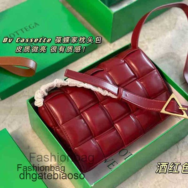 classic bottegaes pillow bags woven underarm bag venetas versatile leather high-grade small square designer cassette shoulder crossbody z9vg
classic bottegaes pillow bags woven underarm bag venetas versatile leather high-grade small square designer cassette shoulder crossbody z9vg