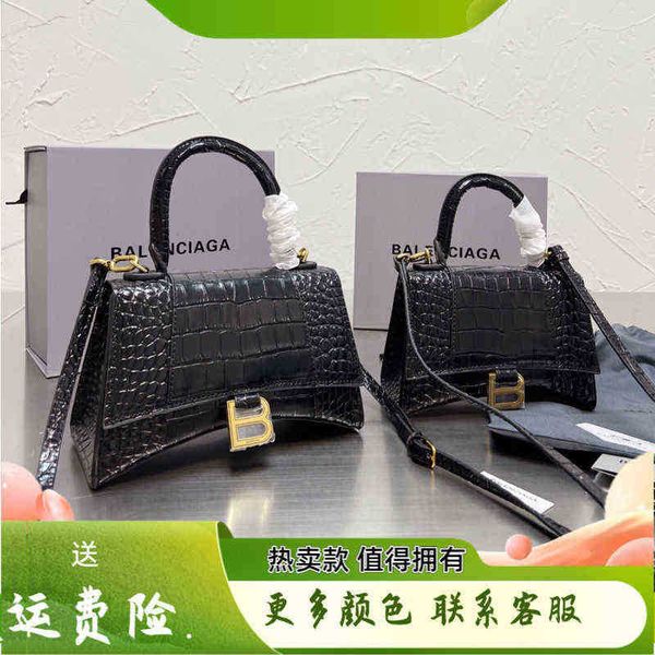 designer luxury womens bag balencigas handbag b-shaped paris single shoulder messenger fashion square gift shoulder oblique span versatile h
designer luxury womens bag balencigas handbag b-shaped paris single shoulder messenger fashion square gift shoulder oblique span versatile h