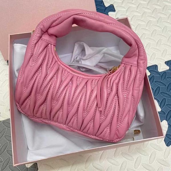 ladies sheepskin letter zipper handbag fashion female solid color all-match small bags 221101
ladies sheepskin letter zipper handbag fashion female solid color all-match small bags 221101