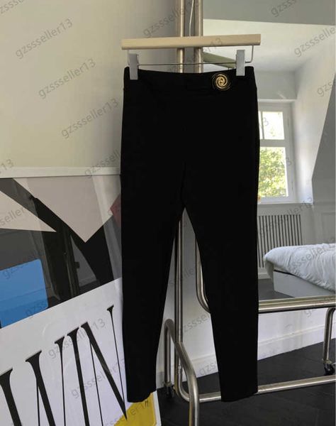 brand leggings for women pants soft elastic fabric tight trousers custom metal button embellishment slim yoga pant casual sports woman cloth, Black;white
brand leggings for women pants soft elastic fabric tight trousers custom metal button embellishment slim yoga pant casual sports woman cloth, Black;white