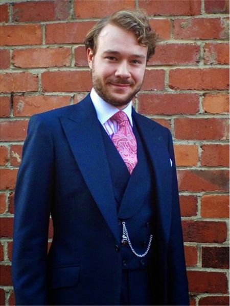 custom made men suits one button groom tuxedos peak lapel groomsmen wedding/prom/dinner man blazer jacket pants vest w783, Black;gray
custom made men suits one button groom tuxedos peak lapel groomsmen wedding/prom/dinner man blazer jacket pants vest w783, Black;gray
