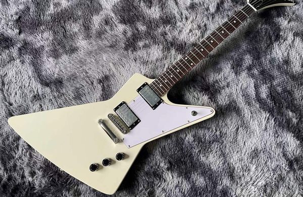 70s explorer classic white electric guitar mahogany fingerboard rosewood chrome hardware white pickguard
70s explorer classic white electric guitar mahogany fingerboard rosewood chrome hardware white pickguard