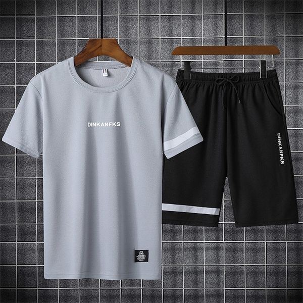 fashion men's tracksuit summer loose casual o-neck t-shirt shorts sports 2-piece sports suit running men's sets 220426, Gray
fashion men's tracksuit summer loose casual o-neck t-shirt shorts sports 2-piece sports suit running men's sets 220426, Gray