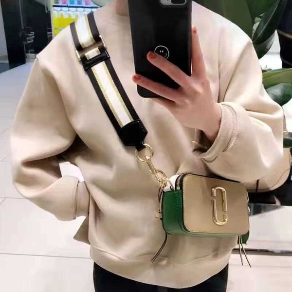 woman's fashion handbag designer marc's jacob bags camera bag color contrast mj small square wide shoulder belt one women's c
woman's fashion handbag designer marc's jacob bags camera bag color contrast mj small square wide shoulder belt one women's c