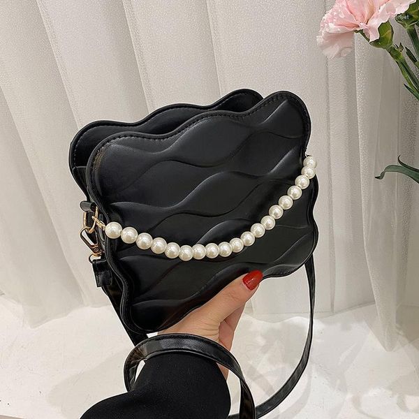 evening bags retro fashion messenger bag chain shoulder underarm women's pearl hand small square
evening bags retro fashion messenger bag chain shoulder underarm women's pearl hand small square