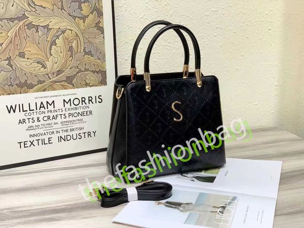 luxurywomen's large shopping bags ashion embroidery handbag ladies shoulder bag luxury designer tote
luxurywomen's large shopping bags ashion embroidery handbag ladies shoulder bag luxury designer tote