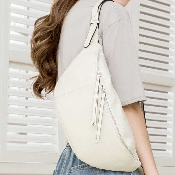 first layer cowhide messenger bag women's trendy waist shoulder underarm shoulder simple casual chest 221101
first layer cowhide messenger bag women's trendy waist shoulder underarm shoulder simple casual chest 221101