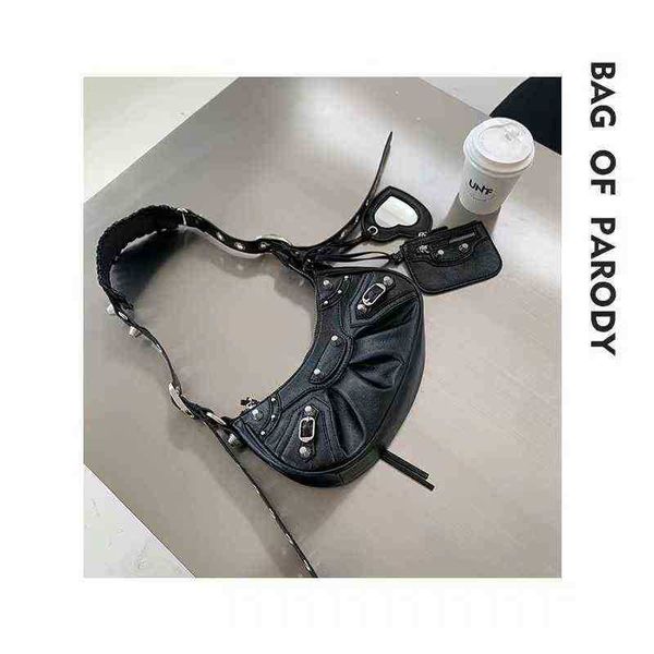 designer luxury womens bag balencigas handbag b-shaped paris single shoulder messenger fashion square gift shoulder oblique span versatile h
designer luxury womens bag balencigas handbag b-shaped paris single shoulder messenger fashion square gift shoulder oblique span versatile h