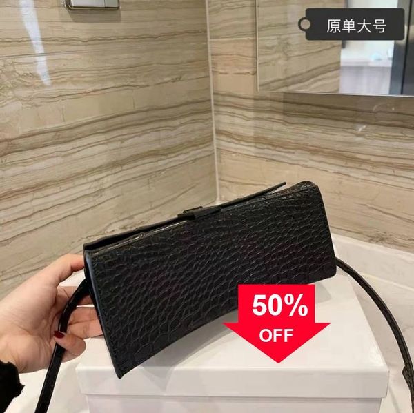 luxury designer handbags balencige bag female b crocodile calf crescent hourglass portable messenger bag vrzw
luxury designer handbags balencige bag female b crocodile calf crescent hourglass portable messenger bag vrzw