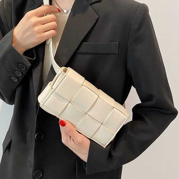 bags designer fashion bottess ladies venetas's premium women's versatile 2022 new net red woven messenger white chest small have a
bags designer fashion bottess ladies venetas's premium women's versatile 2022 new net red woven messenger white chest small have a