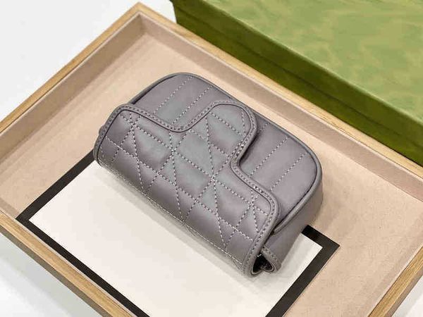 evening bags shoulder bags 2022 summer messenger for women crossbody retro classic handbags shell tote leather fashion designers shoulderbag
evening bags shoulder bags 2022 summer messenger for women crossbody retro classic handbags shell tote leather fashion designers shoulderbag